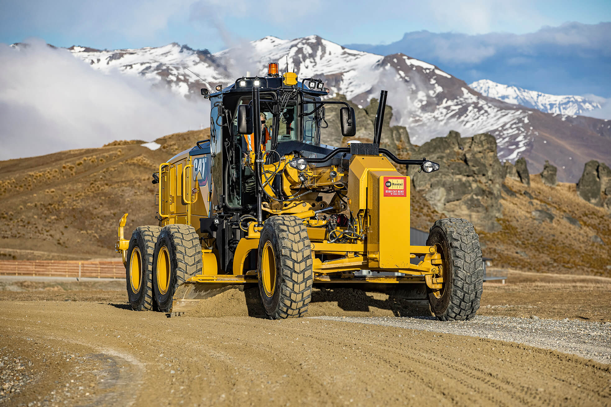 Grader_140-SHPG_221030_0480