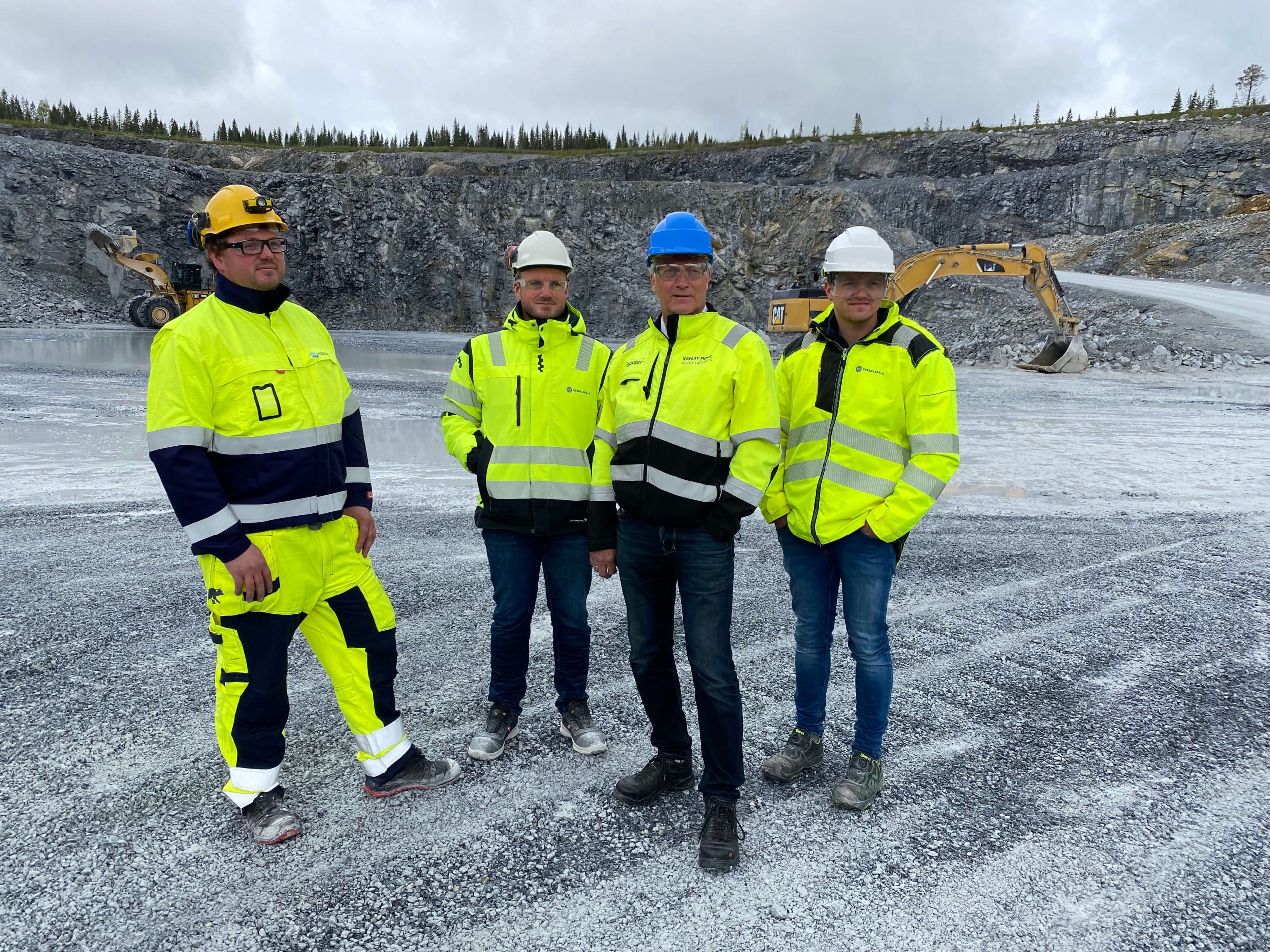 Quarry_Pic-4_Group-pic-scaled