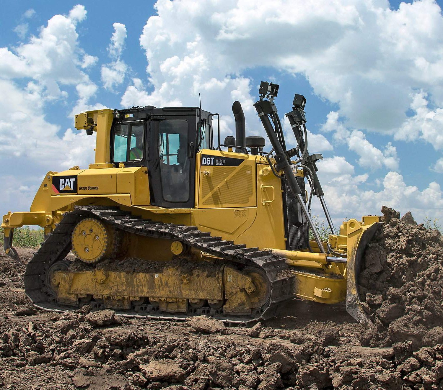 eqw.Caterpillar-D6T-bulldozer-1-2-e1736202329586